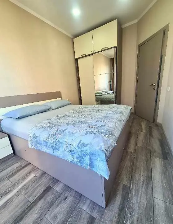 Luxury Life Apartment Angisa